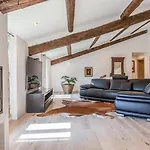 Villa Di John